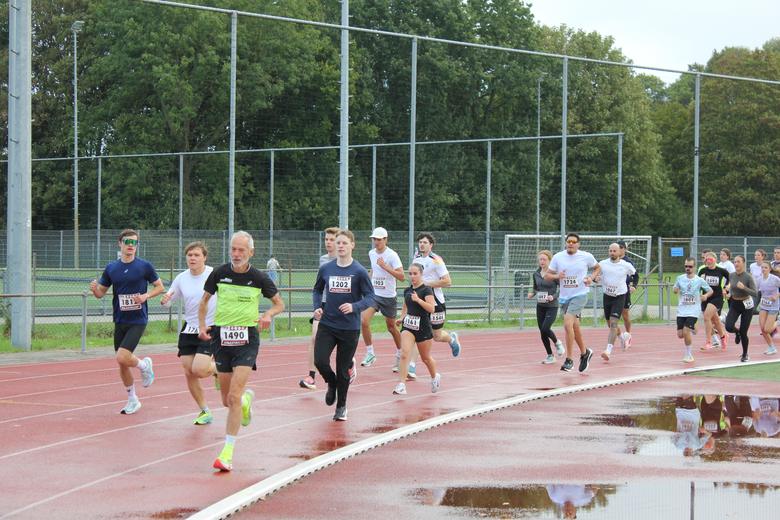 Hans Triatleet · 12:24