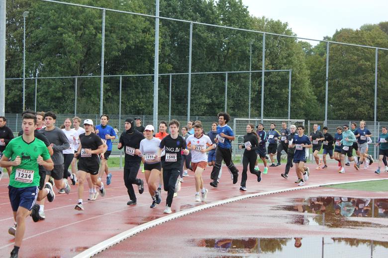 Hans Triatleet · 12:24