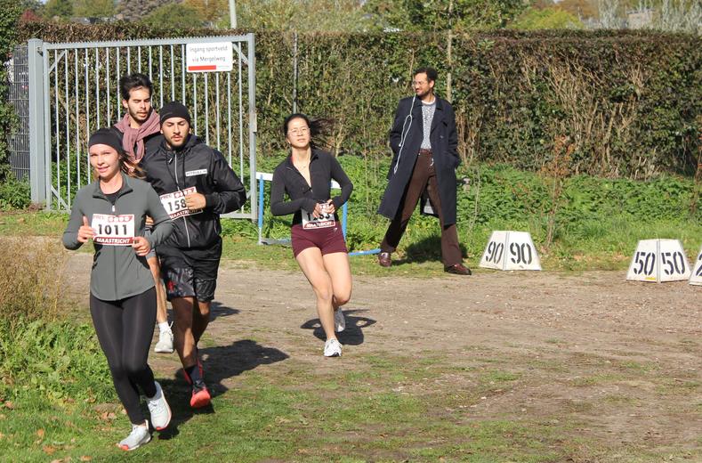 Hans Triatleet · 12:53